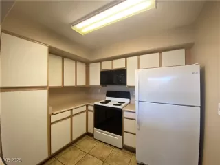 Photo #5: 2668464 Listing 