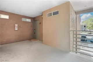 Photo #1: 2668483 Listing 