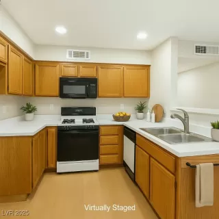 Photo #3: 2668493 Listing