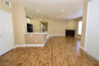 Photo #2: 2668532 Listing 