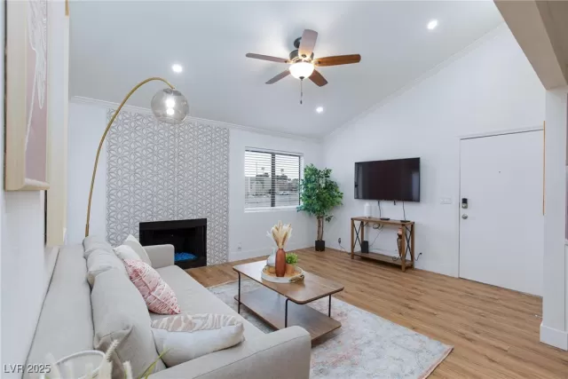 MLS: 2668547 Condo For Sale