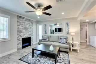 Photo #2: 2668571 Listing