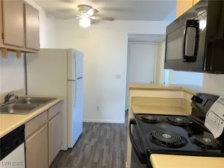 Photo #1: 2668582 Listing 