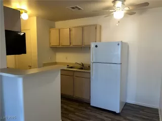 Photo #2: 2668582 Listing 