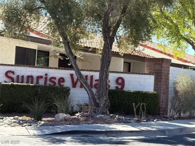 MLS: 2668620 Condo For Sale