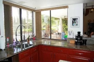 Photo #6: 2668620 Listing