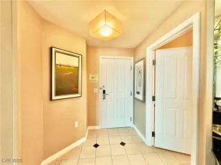 Photo #1: 2668624 Listing 