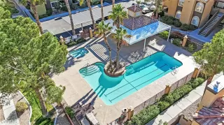 Photo #3: 2668627 Listing