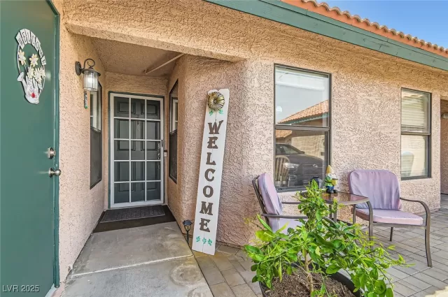 MLS: 2668701 Condo For Sale