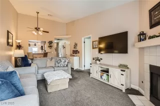 Photo #4: 2668701 Listing