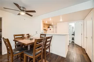 Photo #3: 2668718 Listing