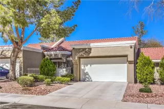 Photo #4: 2668790 Listing