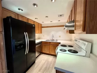 Photo #6: 2668840 Listing 