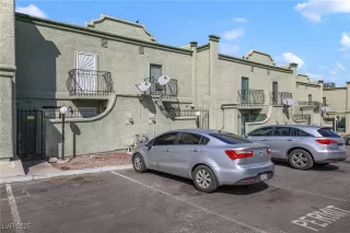 Photo #1: 2668847 Listing 