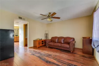 Photo #6: 2668847 Listing 