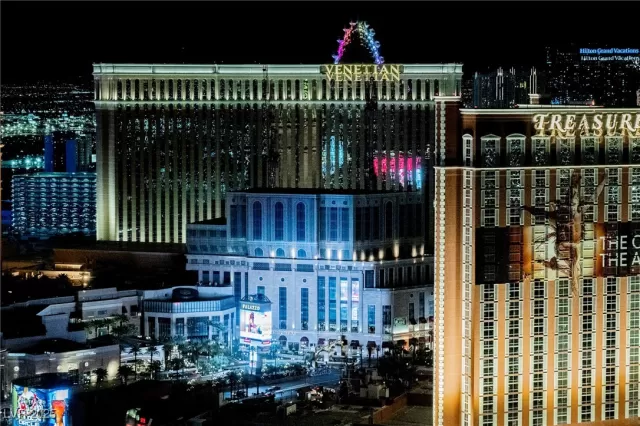 MLS: 2668857 Condo For Sale