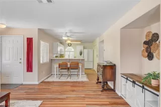 Photo #5: 2668902 Listing