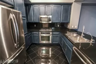 Photo #3: 2668939 Listing 
