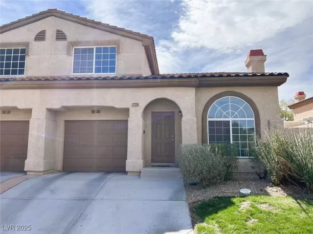 MLS: 2668942 Condo For Sale