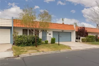 Photo #2: 2668946 Listing