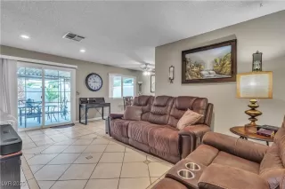 Photo #2: 2668950 Listing 