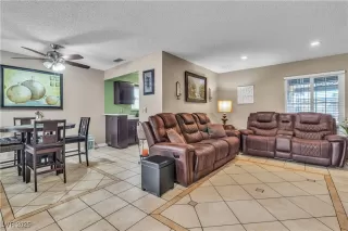 Photo #4: 2668950 Listing 