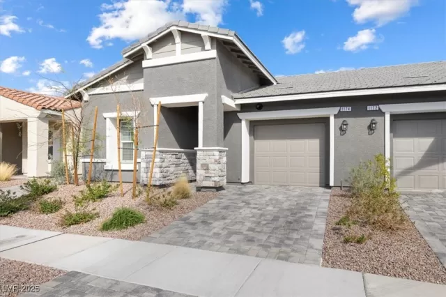 MLS: 2669004 Condo For Sale