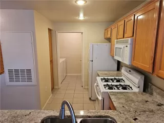 Photo #5: 2669029 Listing 