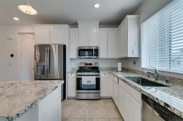 MLS: 2669041 Condo For Sale