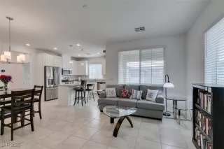 Photo #6: 2669041 Listing