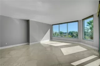 Photo #1: 2669109 Listing 