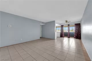 Photo #6: 2669116 Listing