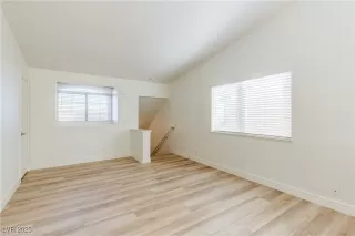 Photo #2: 2669117 Listing 