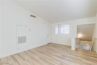 Photo #4: 2669117 Listing 