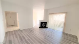 Photo #3: 2669126 Listing 