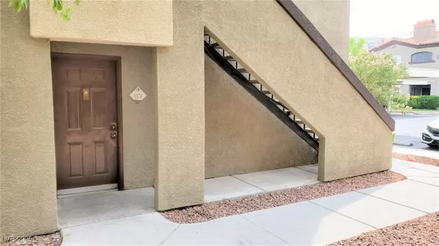 MLS: 2669129 Condo For Sale