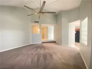 Photo #2: 2669156 Listing 