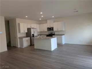 Photo #4: 2669177 Listing 