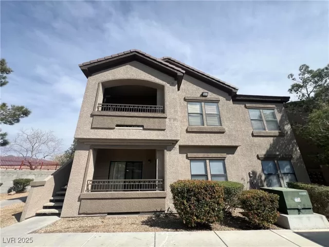 MLS: 2669188 Condo For Sale