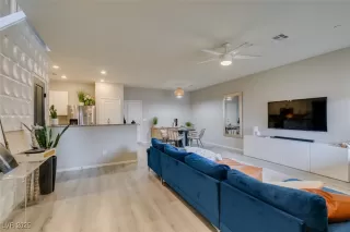 Photo #3: 2669198 Listing