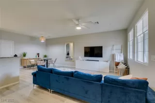 Photo #4: 2669198 Listing