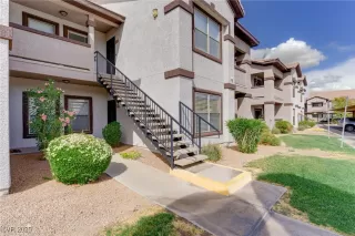 Photo #3: 2669220 Listing 