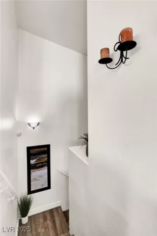 Photo #3: 2669237 Listing