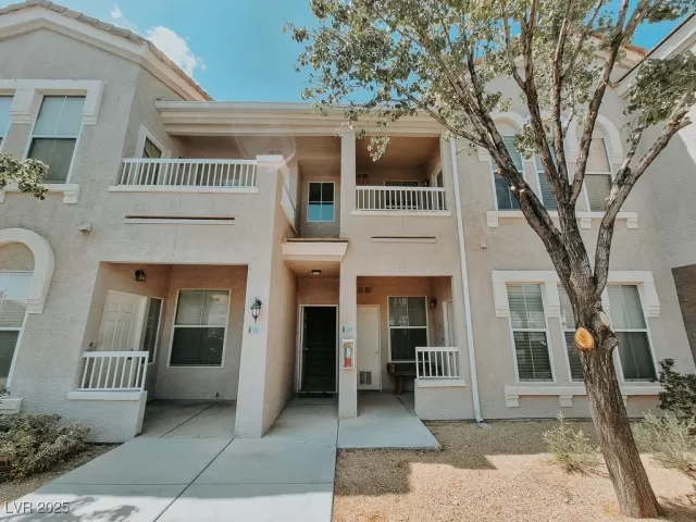 MLS: 2669248 Condo For Sale