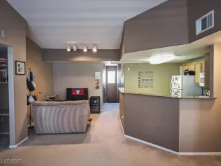 Photo #2: 2669248 Listing 