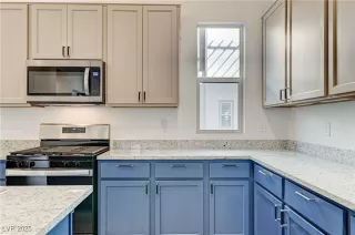 Photo #3: 2669258 Listing 