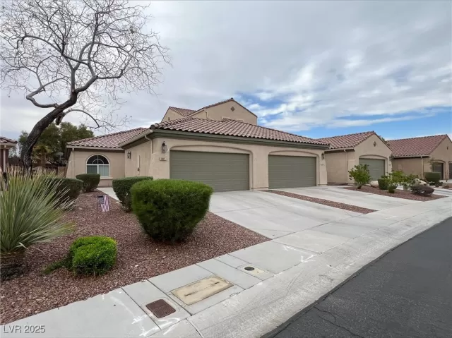 MLS: 2669259 Condo For Sale