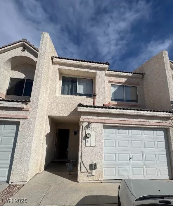 MLS: 2669264 Condo For Sale