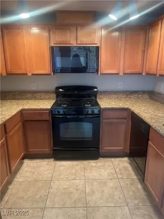 Photo #2: 2669267 Listing