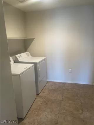 Photo #5: 2669267 Listing